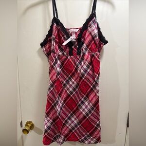 Cacique Red Plaid Chemise with Black Lace soft Glistens